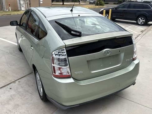 Used 2009 Toyota Prius w/ Pkg 6 FWD image 14