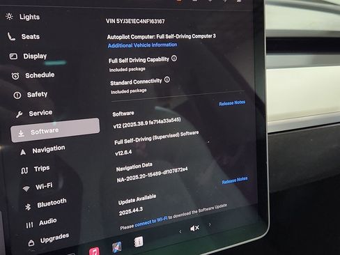 Used 2022 Tesla Model 3 Performance image 39