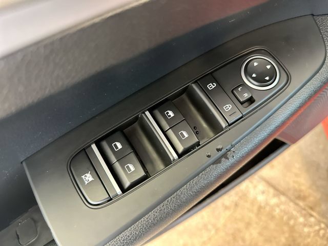Certified 2023 Kia Forte LXS w/ LXS Technology Package FWD image 17