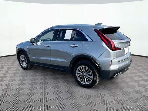 Used 2025 Cadillac XT4 Premium Luxury FWD image 8