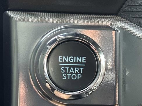 Used 2025 Ford F150 Lariat w/ Equipment Group 502A High image 26