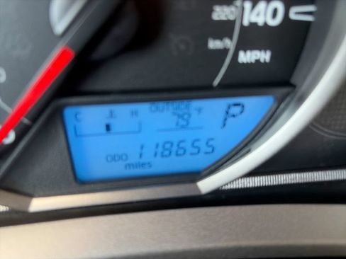 Used 2013 Toyota RAV4 LE FWD image 12