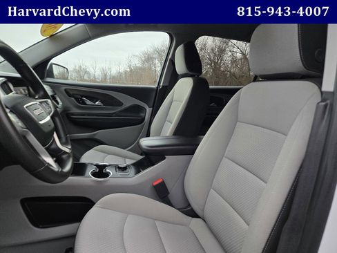 Used 2024 GMC Terrain SLE image 24