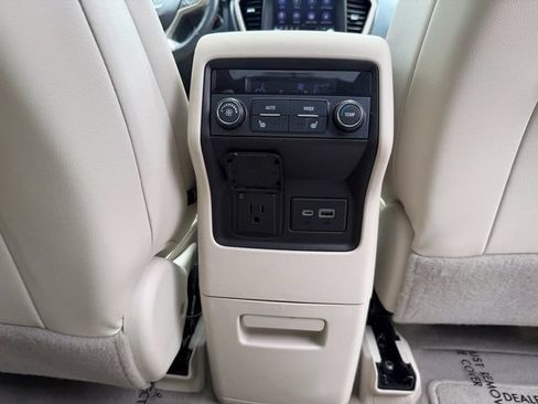 Used 2020 GMC Acadia Denali FWD image 31
