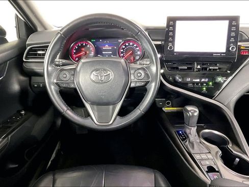 Used 2021 Toyota Camry XSE FWD image 6
