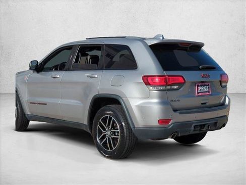 Used 2018 Jeep Grand Cherokee Trailhawk w/ Trailhawk Luxury Group AWD/4WD image 8