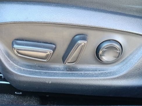 Used 2022 Toyota Camry LE image 16