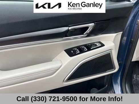 Certified 2024 Kia Telluride S w/ S Sunroof Package AWD/4WD image 27