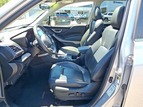 Used 2023 Subaru Forester Limited AWD/4WD image 15