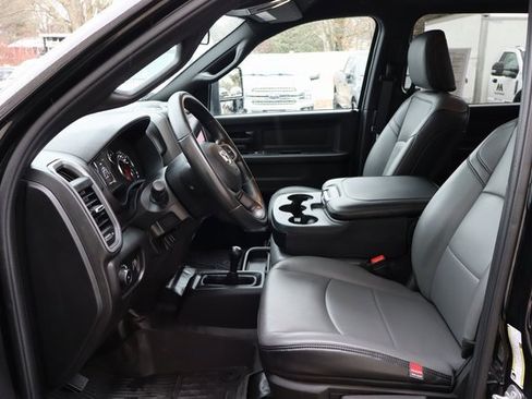 Used 2024 RAM 3500 Tradesman w/ Chrome Appearance Group image 25