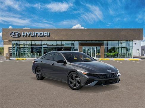 New 2026 Hyundai Elantra SEL Sport FWD image 2