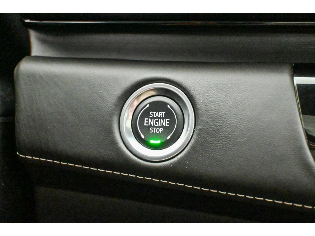Certified 2024 Cadillac Escalade Sport Platinum w/ LPO, ONYX Package AWD/4WD image 55