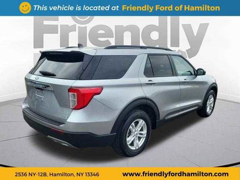 Used 2023 Ford Explorer XLT w/ Equipment Group 202A image 5