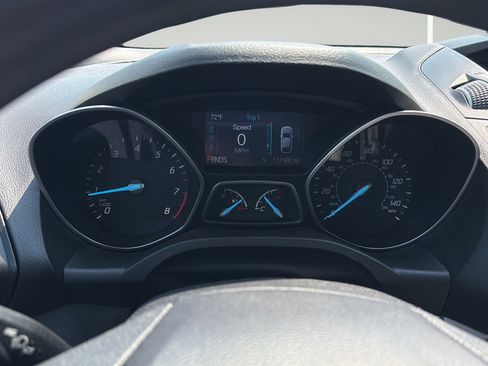 Used 2015 Ford Escape SE AWD/4WD image 32