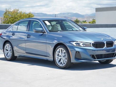 New 2026 BMW 330i Sedan w/ Convenience Package RWD image 3