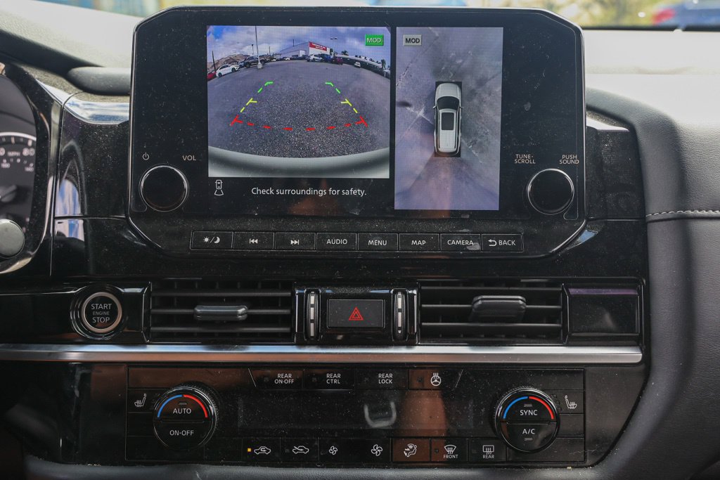 Used 2024 Nissan Pathfinder SL w/ SL Premium Package FWD image 30