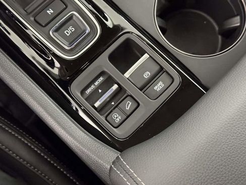 Used 2024 Honda Pilot EX-L image 30