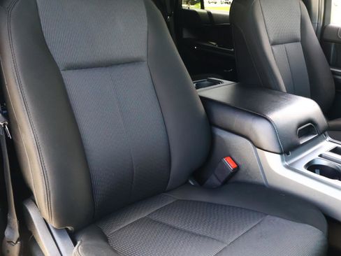 Used 2021 Ford Expedition XLT RWD image 16