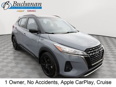 Used 2023 Nissan Kicks SR