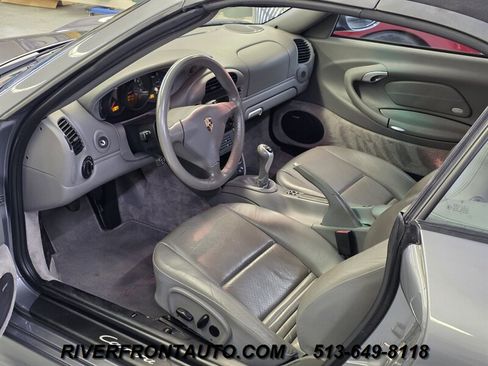 Used 2004 Porsche 911 Carrera image 3
