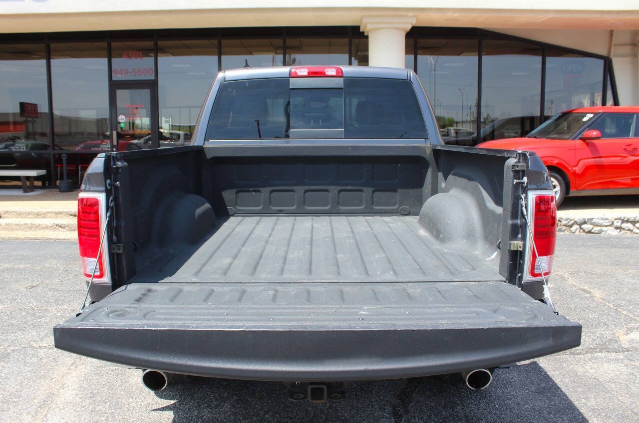 Used 2017 RAM 1500 Laramie w/ Convenience Group AWD/4WD image 13