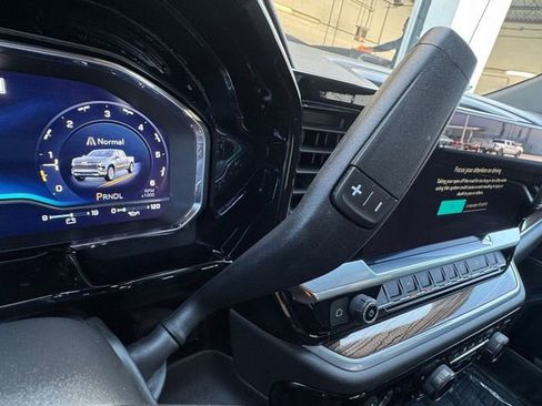 Used 2022 Chevrolet Silverado 1500 LT image 11