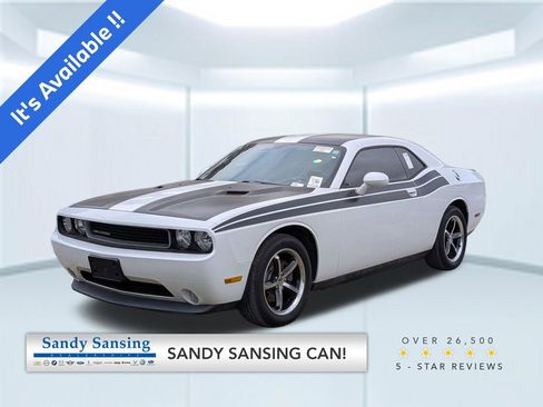 Used 2011 Dodge Challenger image 1