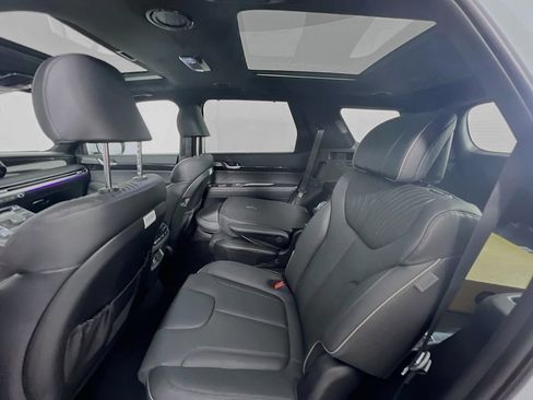 Certified 2025 Hyundai Palisade Calligraphy AWD/4WD image 23