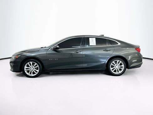 Used 2017 Chevrolet Malibu LT FWD image 4
