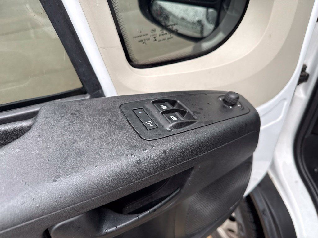 Used 2021 RAM ProMaster 2500 FWD image 25
