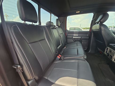 Used 2020 Ford F150 Lariat RWD image 28