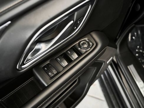 Used 2022 GMC Yukon SLT RWD image 13