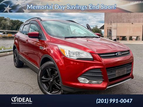 Used 2016 Ford Escape SE w/ Equipment Group 201A AWD/4WD image 1