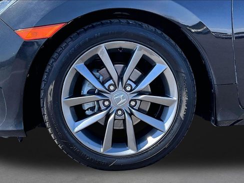 Used 2019 Honda Civic EX image 8
