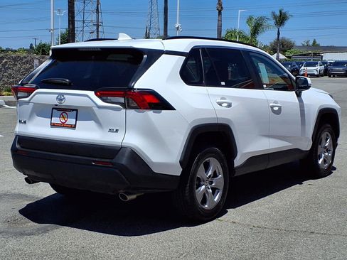 Certified 2025 Toyota RAV4 XLE FWD image 6
