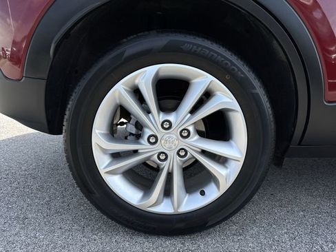 Used 2023 Buick Encore GX Preferred w/ Cold Weather Comfort Package AWD/4WD image 32