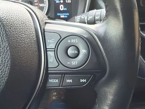 Used 2022 Toyota Corolla SE image 11