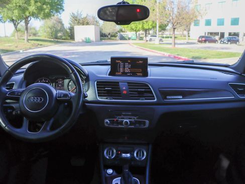 Used 2015 Audi Q3 2.0T Premium Plus image 26