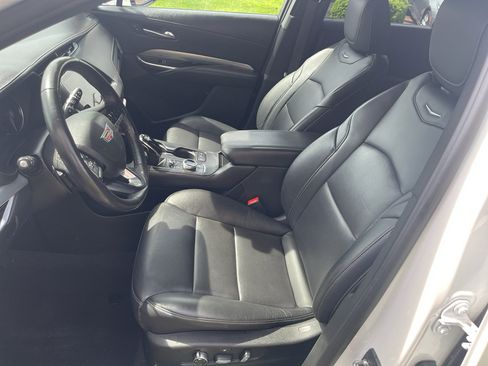 Used 2023 Cadillac XT4 Premium Luxury AWD/4WD image 14