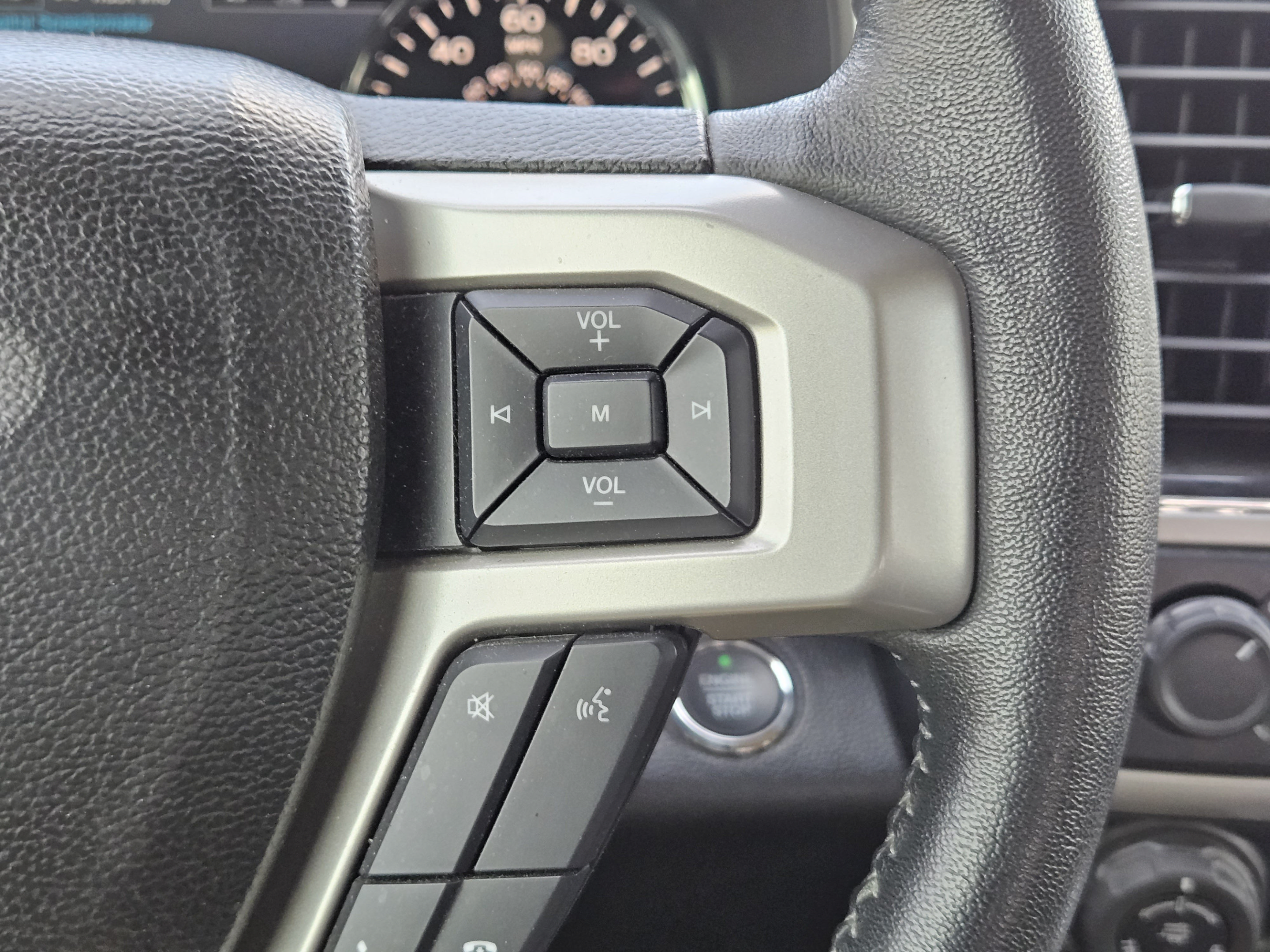Used 2018 Ford F150 Lariat RWD image 20