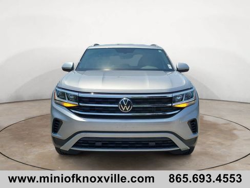 Used 2022 Volkswagen Atlas Cross Sport SE FWD image 8