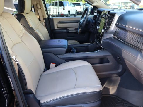 Used 2021 RAM 2500 Limited AWD/4WD image 38