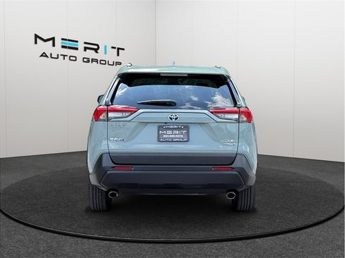 Used 2021 Toyota RAV4 XLE Premium AWD/4WD image 8