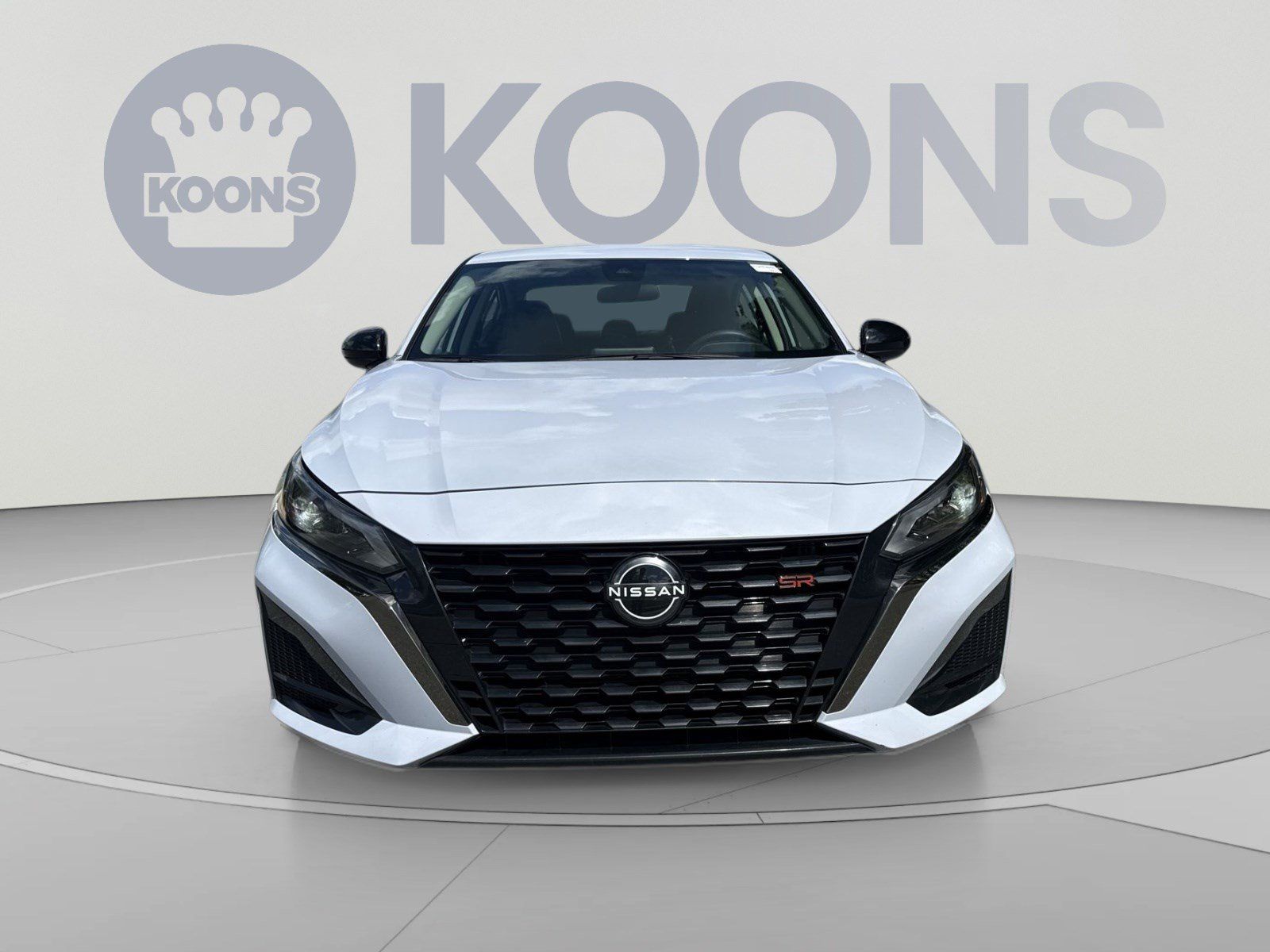 Used 2024 Nissan Altima 2.5 SR FWD image 11