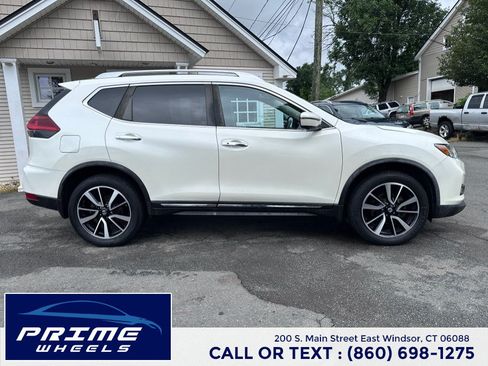 Used 2018 Nissan Rogue SL w/ Premium Package AWD/4WD image 8