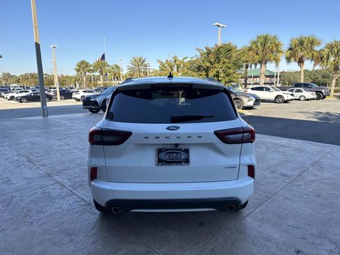 Used 2023 Ford Escape ST-Line Select image 4