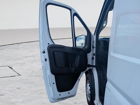 Used 2023 RAM ProMaster 2500 FWD image 7
