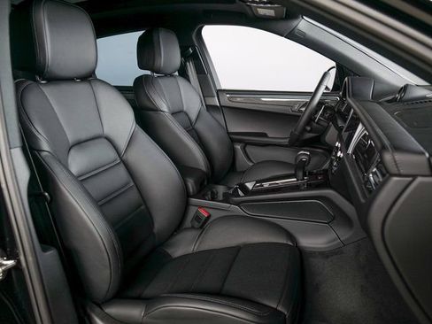 New 2026 Porsche Macan S image 11