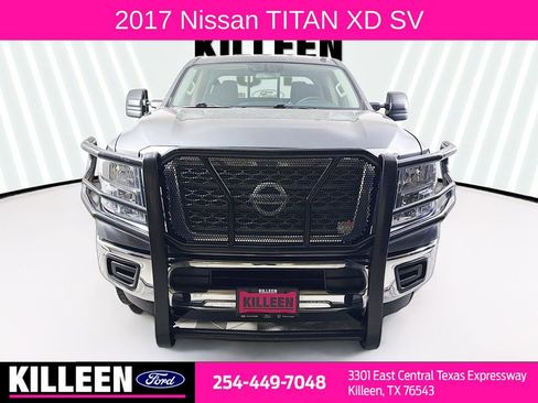 Used 2017 Nissan Titan SV image 2