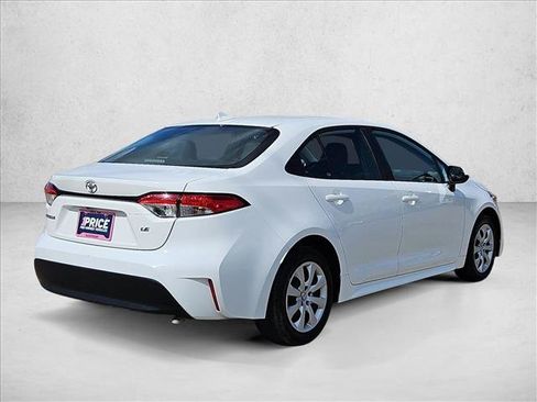 Used 2024 Toyota Corolla LE FWD image 5